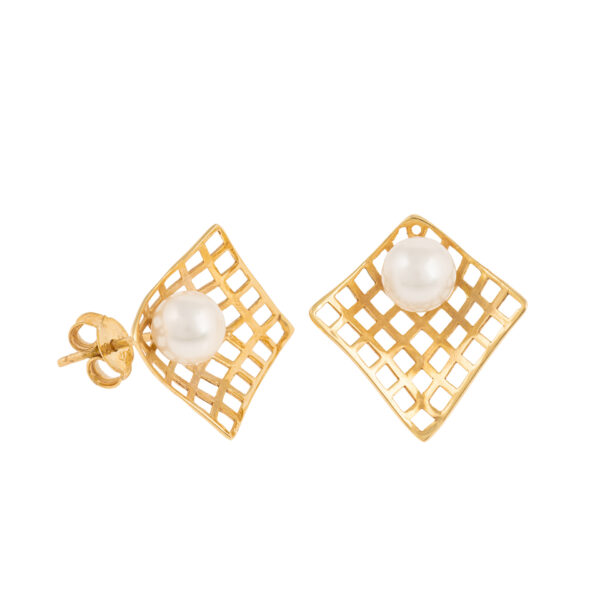 SK19 . C14 GOLD . FRESH WATER PEARLS