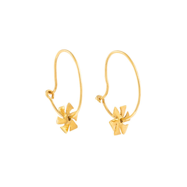 SK15 . C14 GOLD RINGS WITH PROPELLER